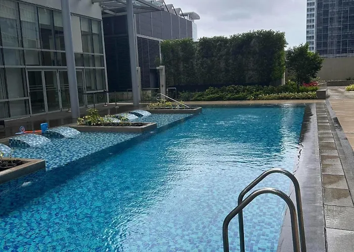 Apartment Cozi Modern Uptown Parksuites Manila