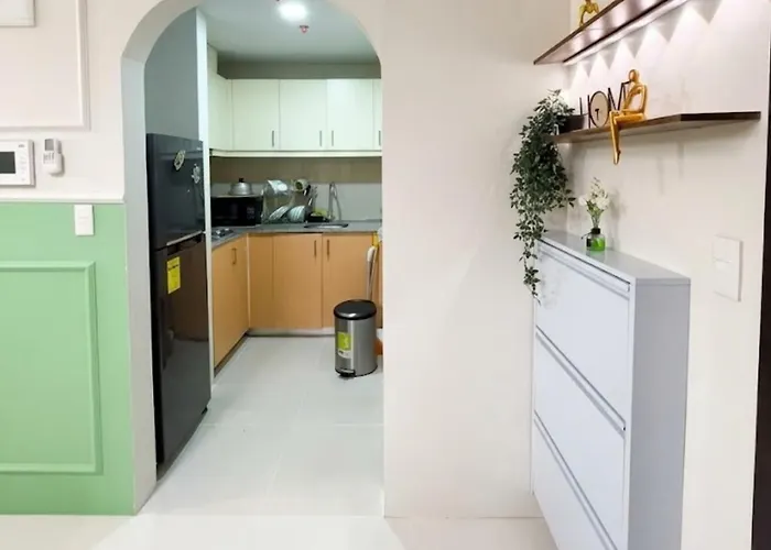 Cozi Modern Uptown Parksuites Apartment